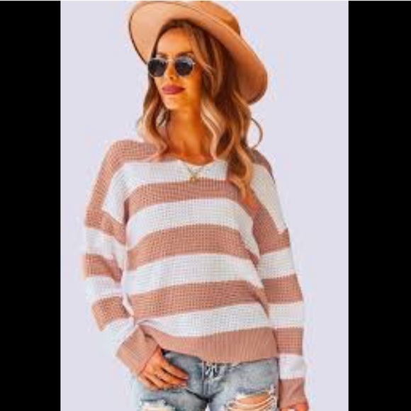 FRNCH PARIS Sweaters - FRNCH Paris  Long Sleeve Pullover Sweater Crew Neck Striped White/Tan SZ S/M